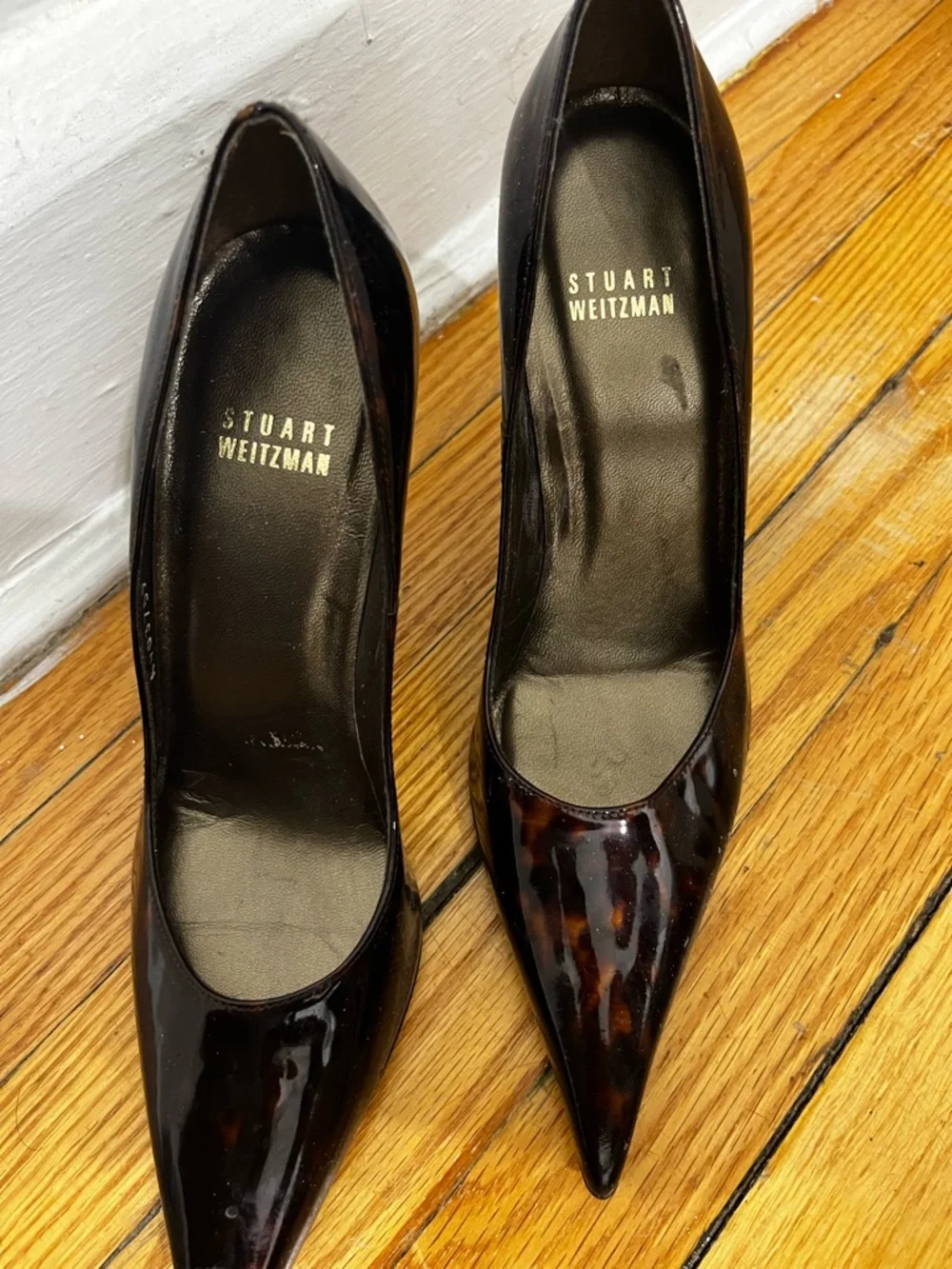 Stuart Weiztman Tortoise Shell Stiletto Heels - Picture 2 of 3